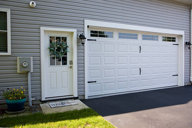 24/7 Emergency Garage Door Panel Replacement experts in West Branch, MI
